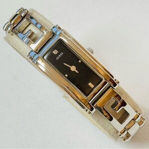 Vintage Guess Women's Skinny Tank Watch Silver Logo Bracelet G75791L